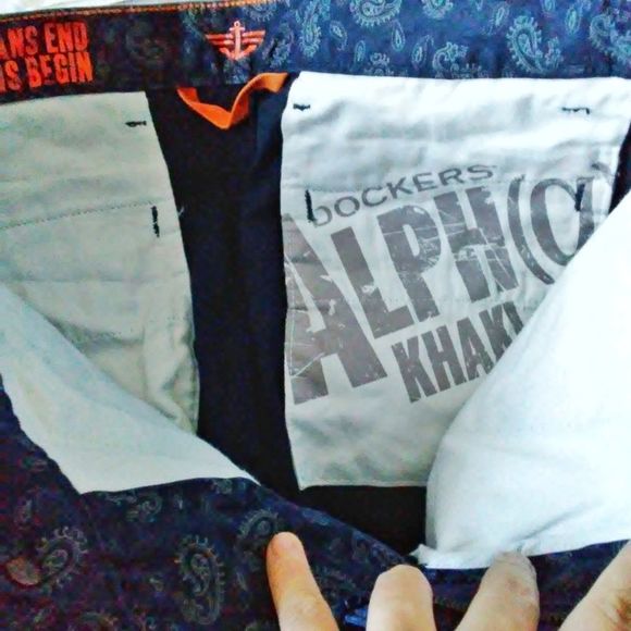 Dockers Alpha Khaki Slouch Indian Motif Shorts - Picture 5 of 5